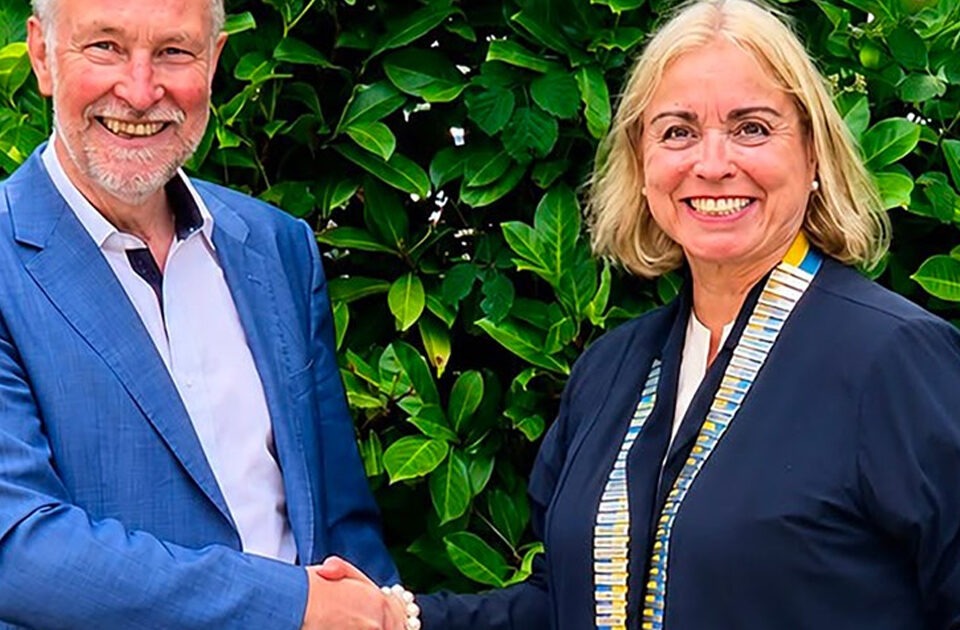 KORO-Geschäftsführerin Heike Rottsieper-Halbach übernimmt als erste Frau die Präsidentschaft des Rotary Club Remscheid.